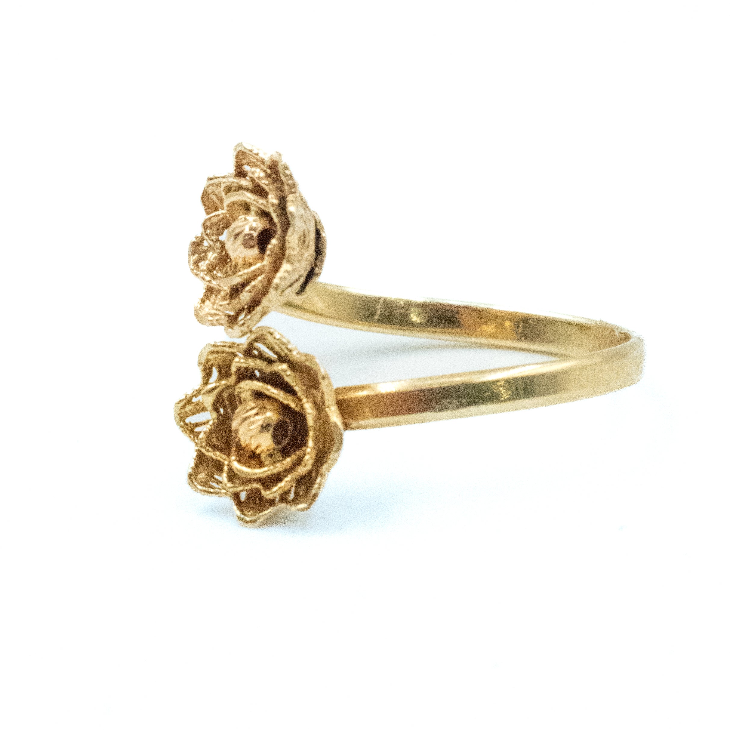 ANILLO CON FLORES ORO 14K