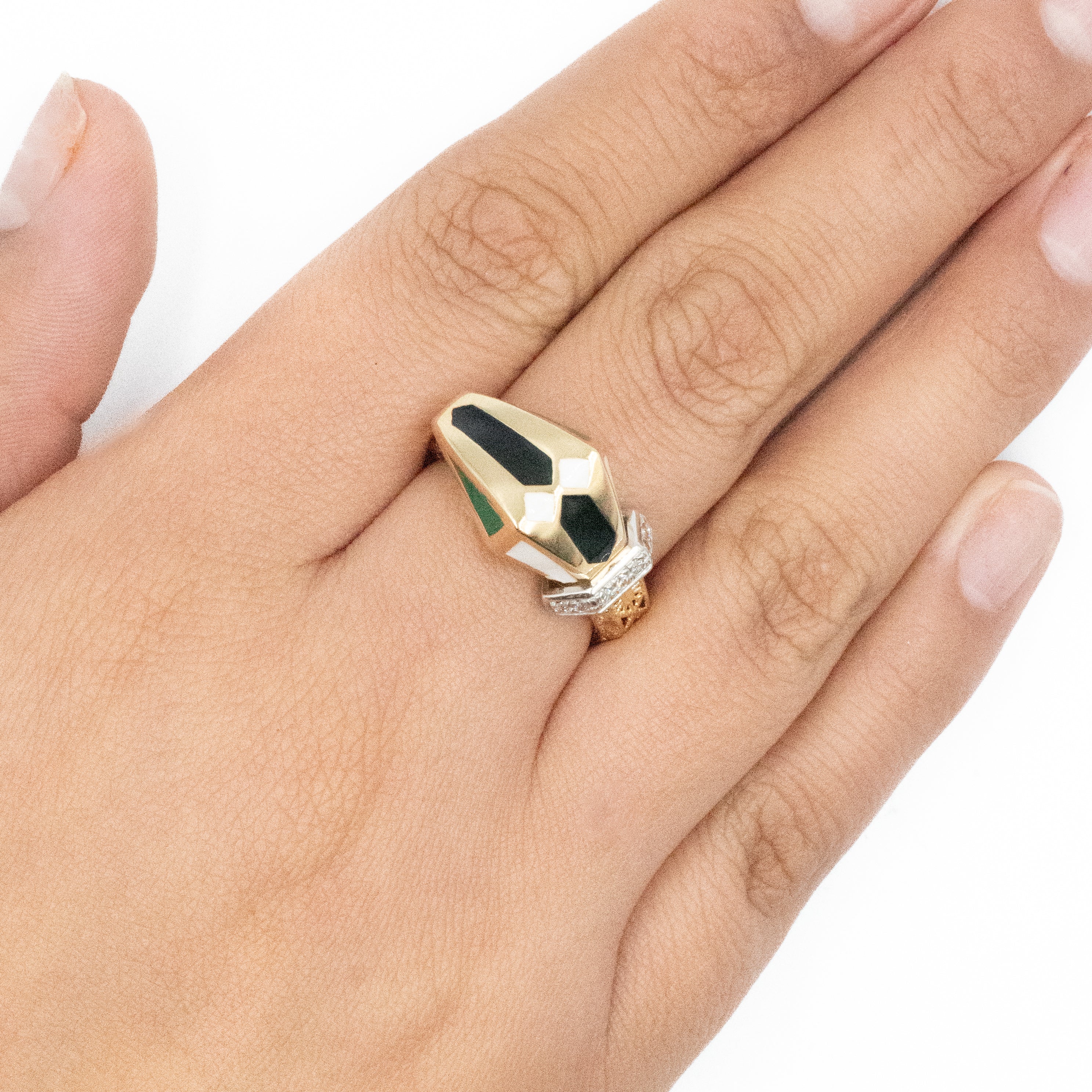 ANILLO TIPO VIBORA CON ESMALTE ORO 14K